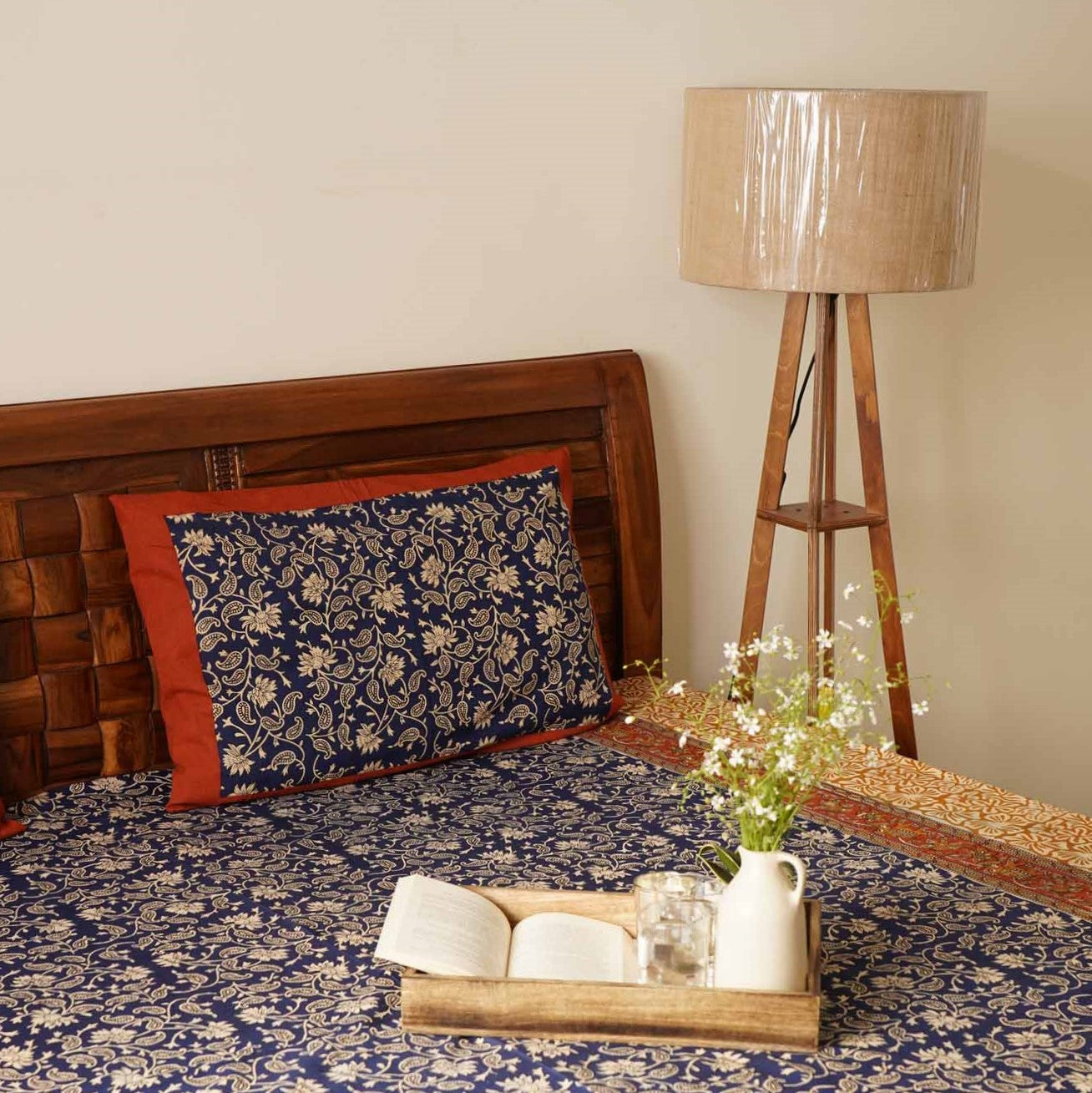 Blue Kalamkari - Flat I Fitted Bedsheet (90x108 Inches)