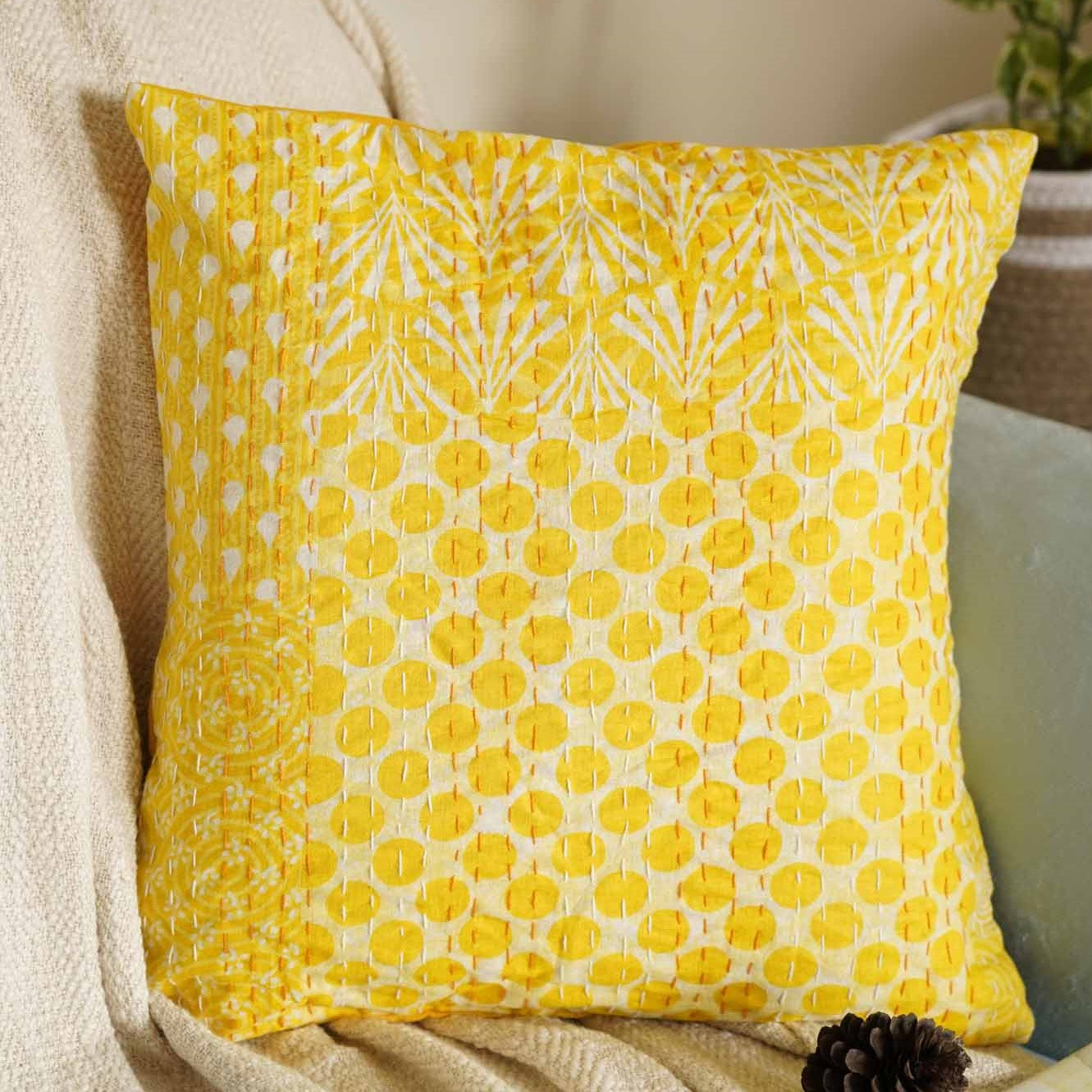 Peela – Kantha Cushion Cover