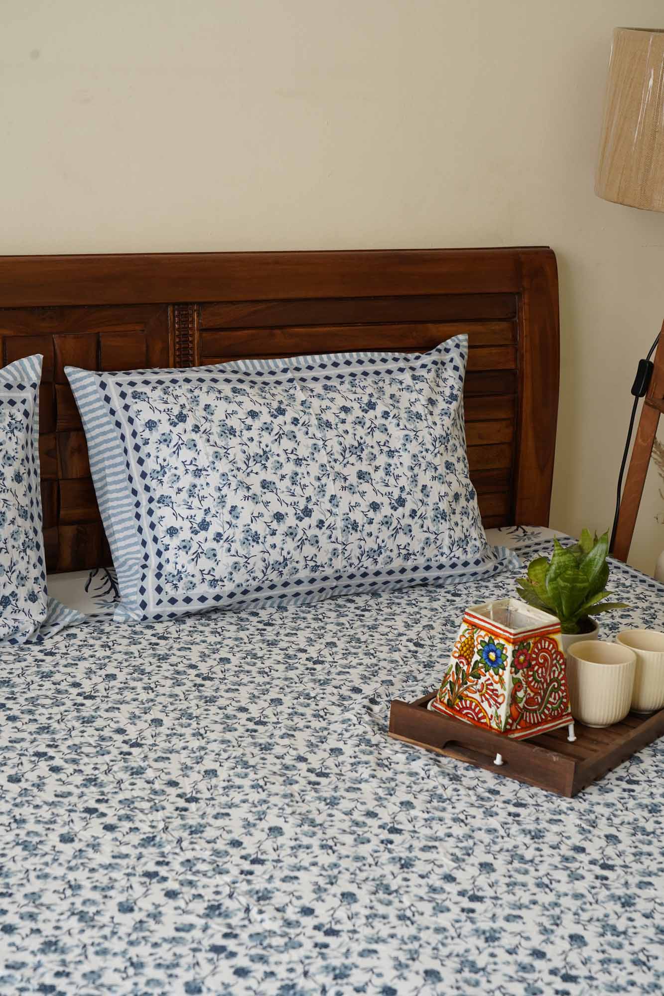 Navika - Flat I Fitted Bedsheet (90x108 Inches)