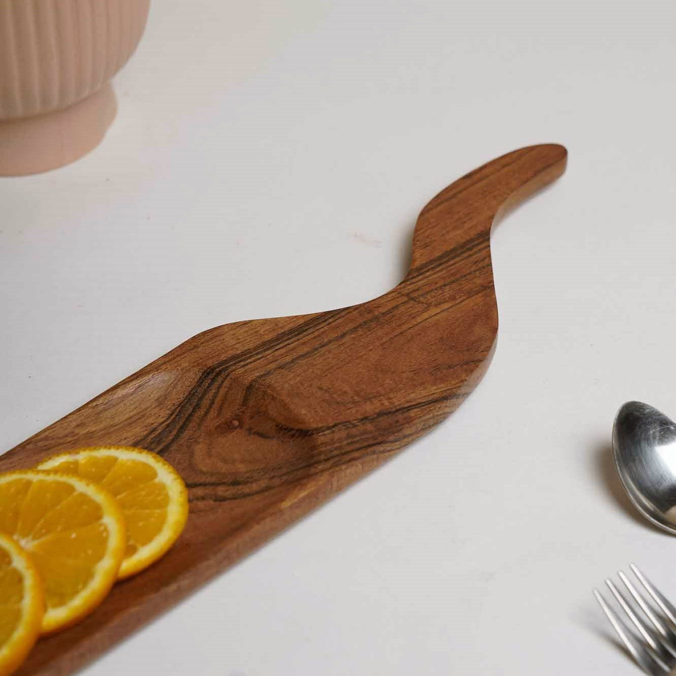 Rectangular Curvy Cheeseboard/Chopping Board/Serving Platter – Acacia Wood
